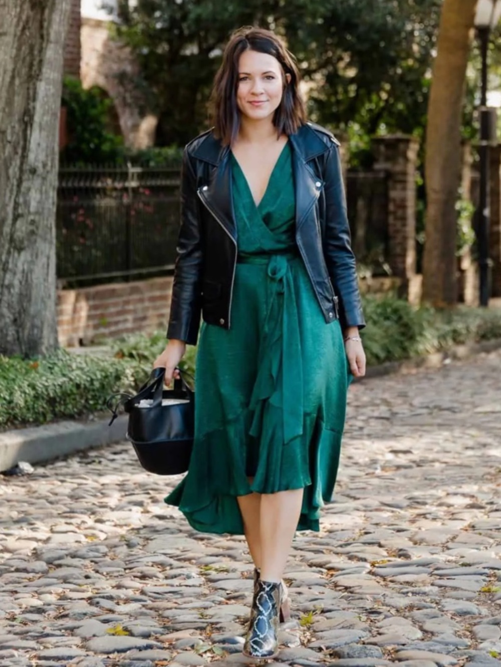 Gal Meets Glam Emerald Green Wrap High-Low Midi Dress Jennifer satin size 8 - Picture 3 of 5